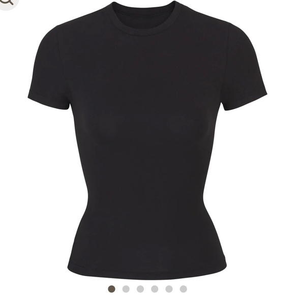 SKIMS Tops - NWT SKIMS COTTON JERSEY T-SHIRT | ONYX